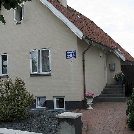 أودنسه Amalie Bed And Breakfast & Apartments المظهر الخارجي الصورة