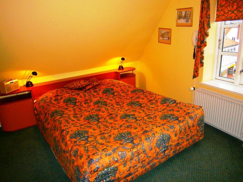 أودنسه Amalie Bed And Breakfast & Apartments المظهر الخارجي الصورة